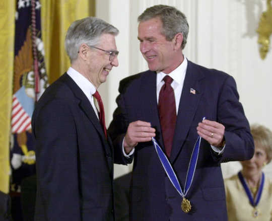 Fred Rogers with President George W. Bush (How Mister Rogers' message of love might help us now) Fred Rogers with President George W. Bush (How Mister Rogers' message of love might help us now)