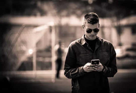 Social media is a way to give a narrative structure to our lives. (is love losing its soul in the digital age?) Social media is a way to give a narrative structure to our lives. (is love losing its soul in the digital age?)