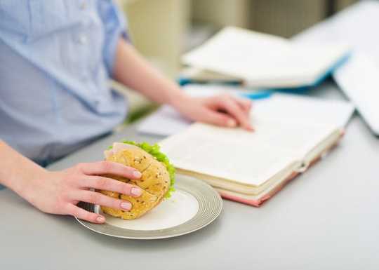 What Should You Eat To Help Your Brain Performance What Should You Eat To Help Your Brain Performance