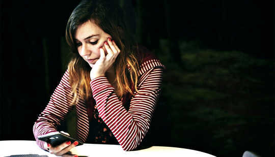 For Older Teens, Phone Dependence Can Predict Depression For Older Teens, Phone Dependence Can Predict Depression