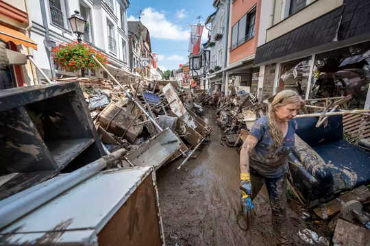 Why Climate Change Is Making Flooding Worse climate change and flooding2 7 30