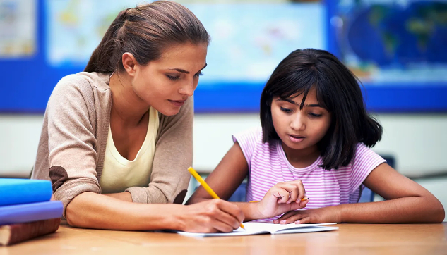 How does technology support personalized learning in classrooms? How do tailored teaching methods impact student engagement and confidence?